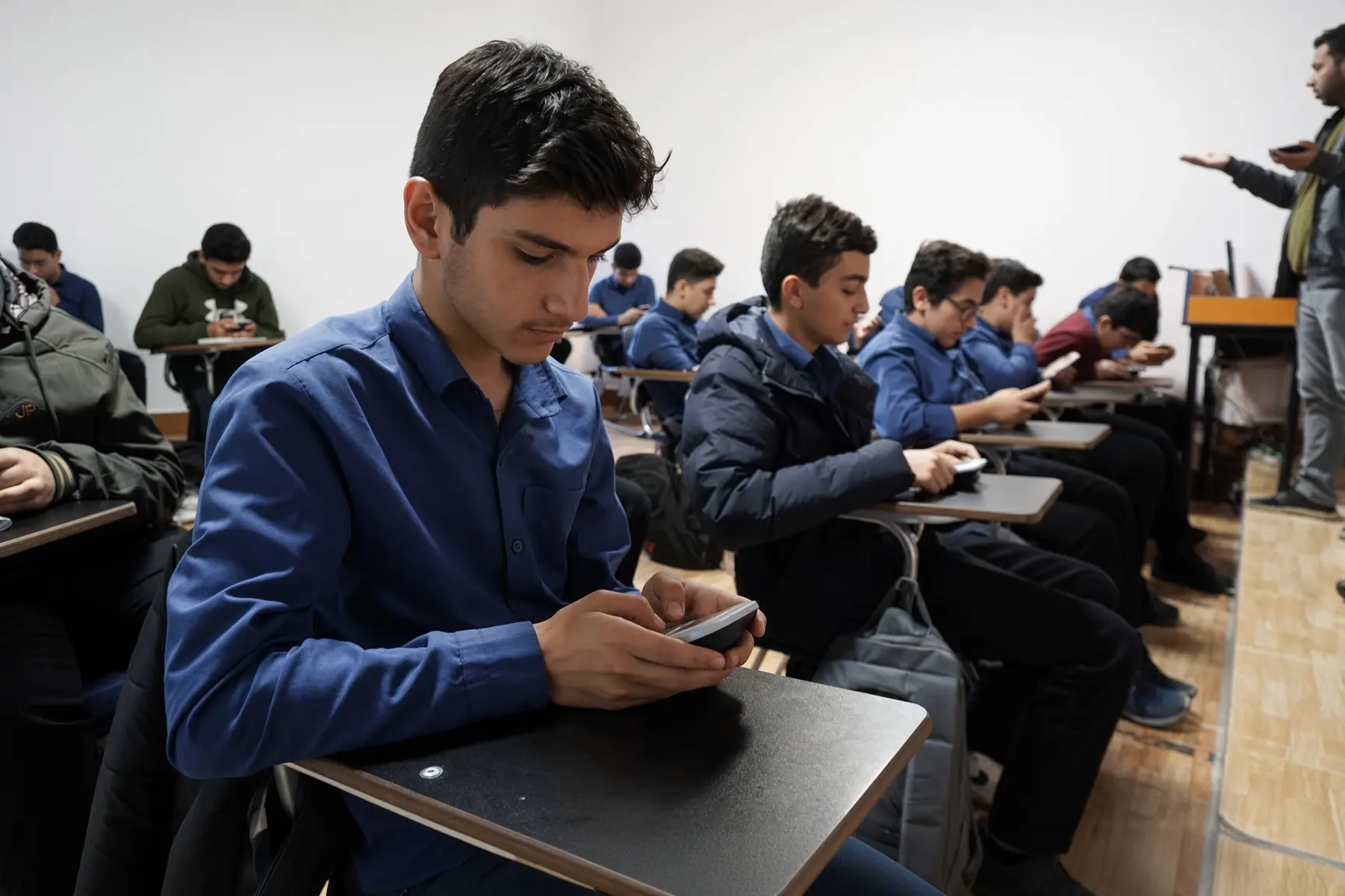 کلاس لمسی متوسطه اول هوشمند